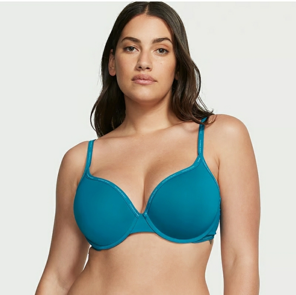 VS Pink T-shirt collection bra